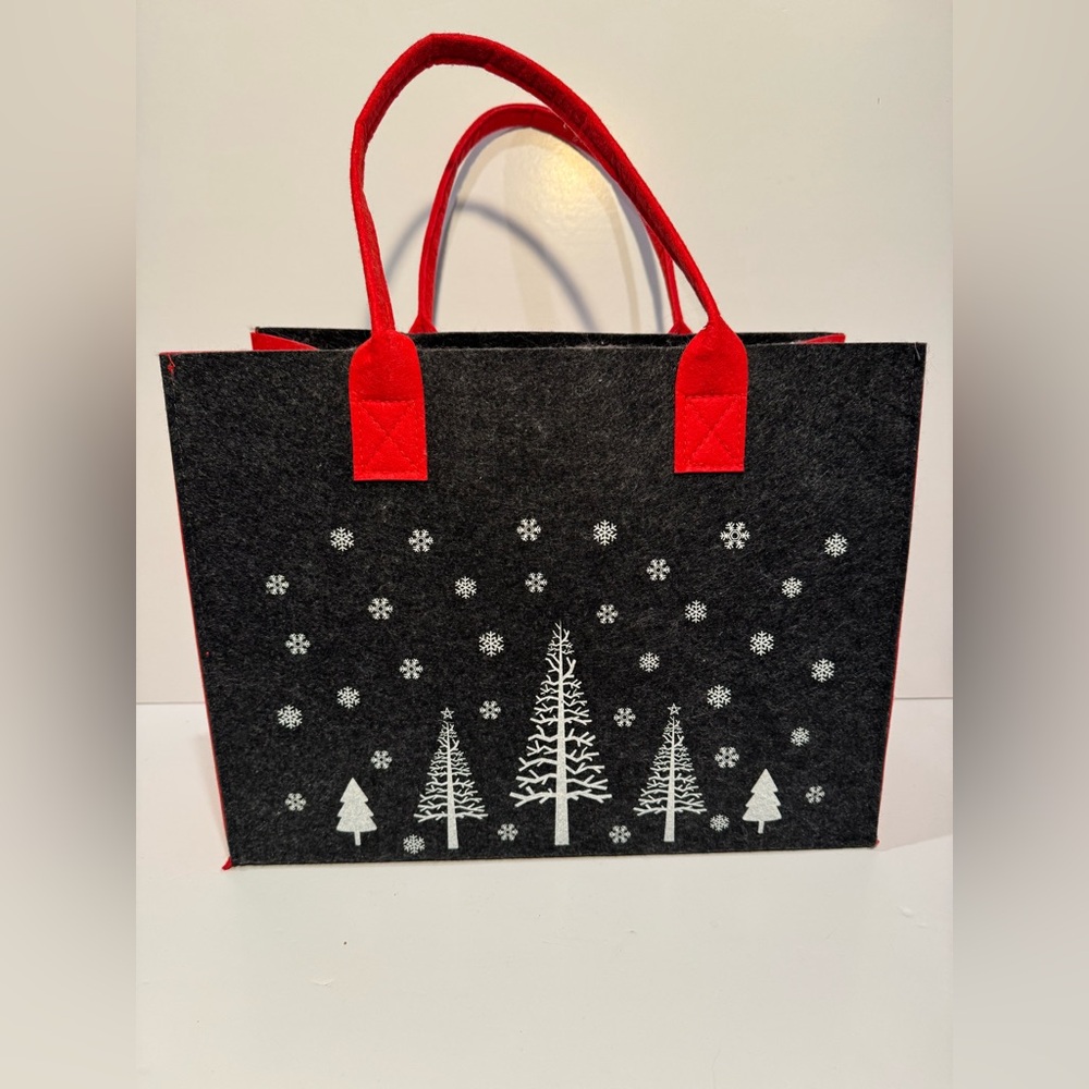 Holiday Tote Bag Dark Grey & Red Felt Snowflake Tree Design NWOT
